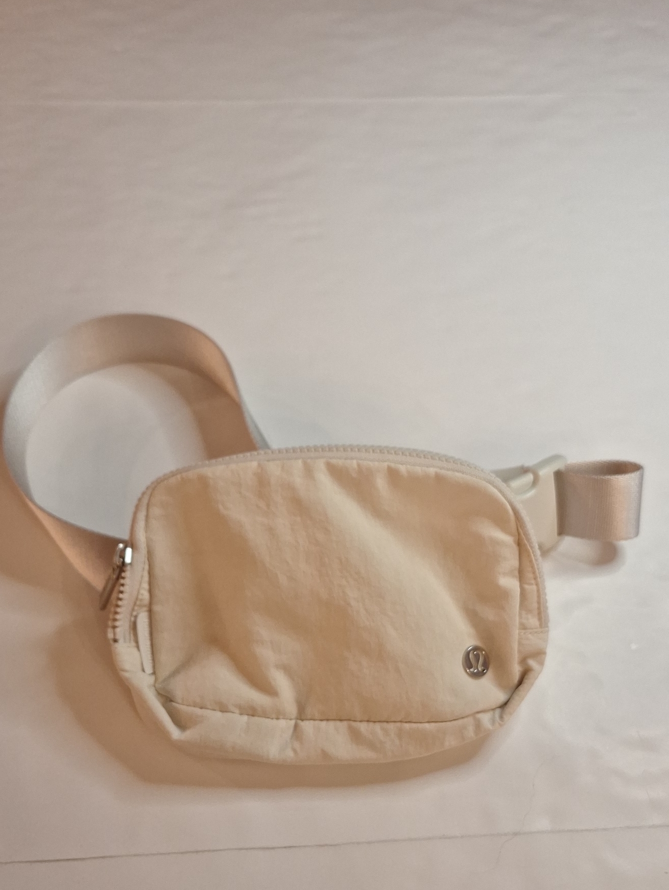 Lululemon Everywhere Belt Bag